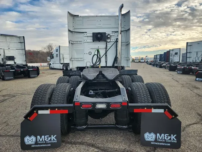 2021 VOLVO VNL64T740e599ef03576269230656016942c8f974