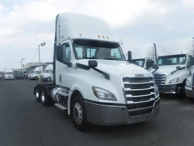 2019 FREIGHTLINER NEW CASCADIA PX12664