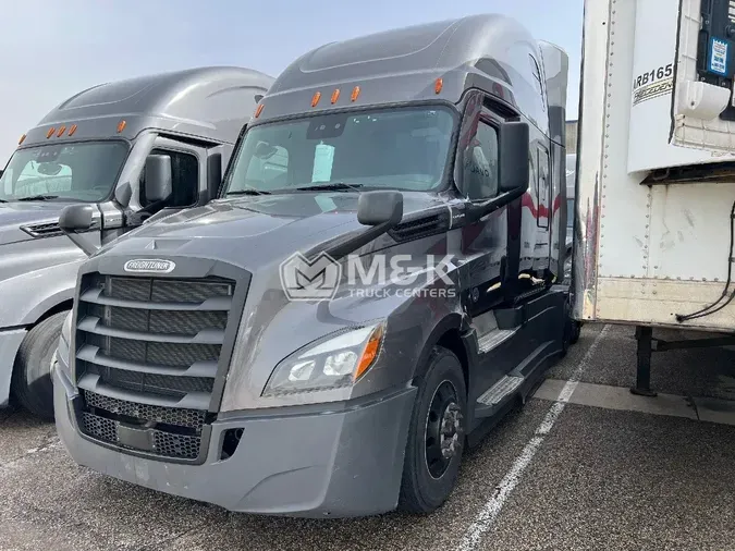 2021 FREIGHTLINER Cascadia 126e59ab145cd133c918ca80525fd9deb7d