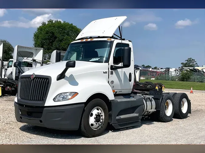 2022 INT LT625 6x4