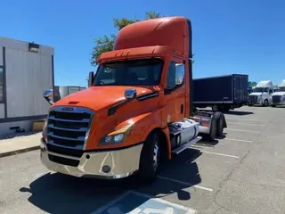 2020 FREIGHTLINER/MERCEDES NEW CASCADIA PX12664