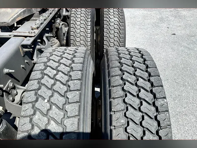 2019 INT LT625 6x4