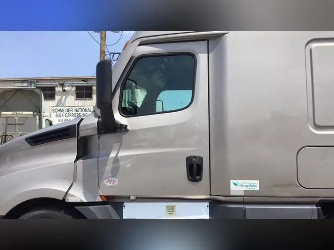 2021 Freightliner Cascadia