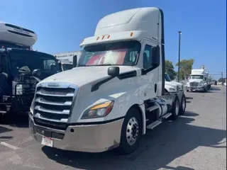 2019 FREIGHTLINER NEW CASCADIA PX12664
