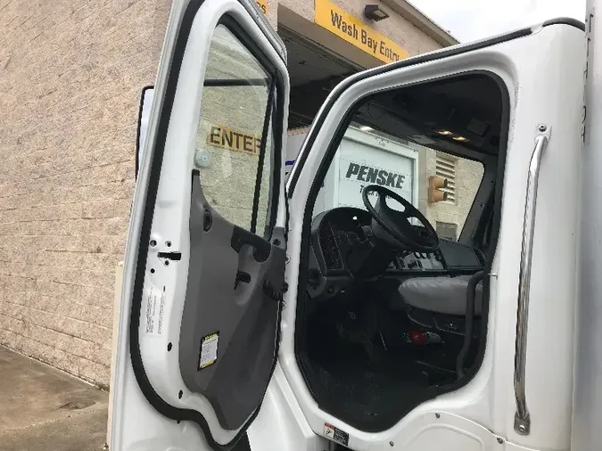 2019 Freightliner M2