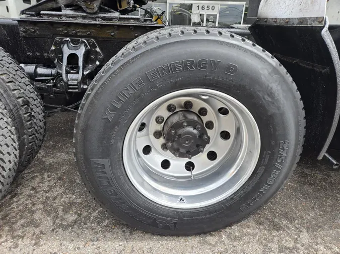 2021 Kenworth T680