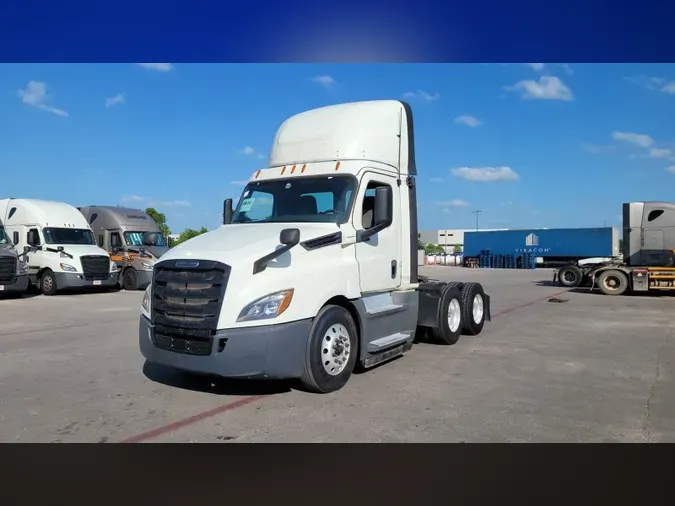 2019 Freightliner Cascadia 126e5a124764eb5d26d1c0406bb363e6114