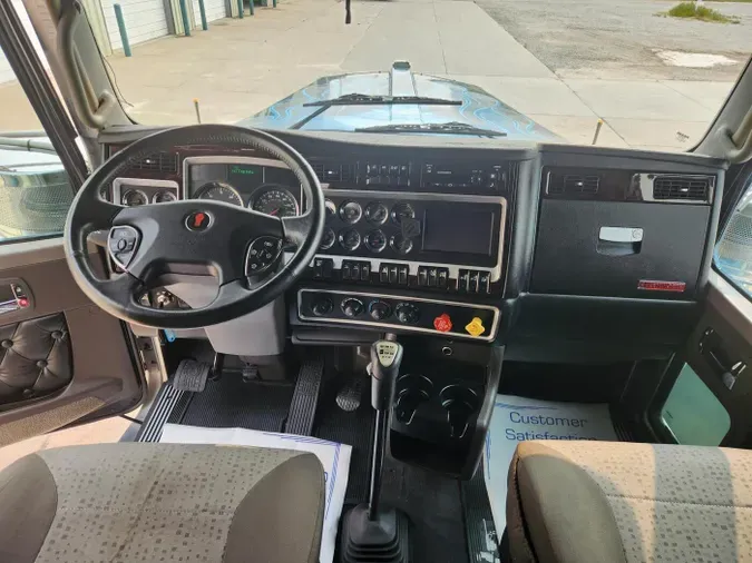 2021 Kenworth W900L