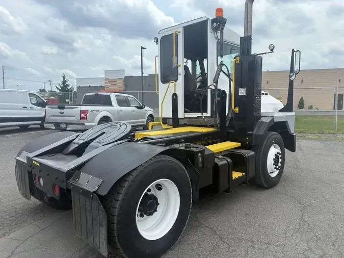 2019 OTTAWA 4X2 T2e5a89f45255817ce398d1a078bc33433