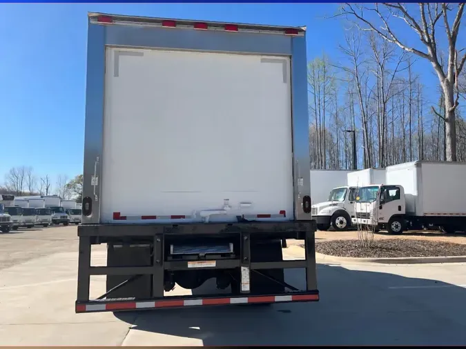 2017 FREIGHTLINER/MERCEDES M2 106e5a8efe331f3670ce3258550fe48a5b9