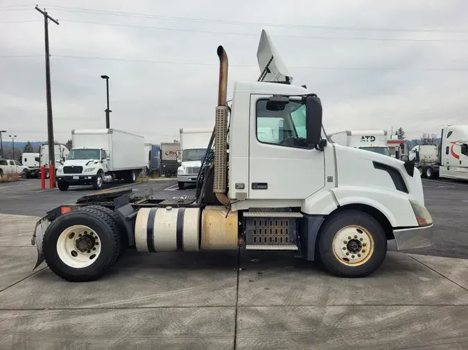 2016 VOLVO VNL42TRACTOR