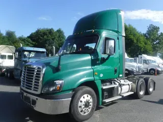 2017 FREIGHTLINER/MERCEDES CASCADIA 125