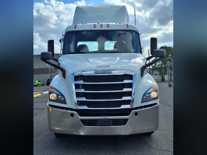 2020 FREIGHTLINER/MERCEDES NEW CASCADIA 116e5b09d8c0315e7fb872c5f745da757ae