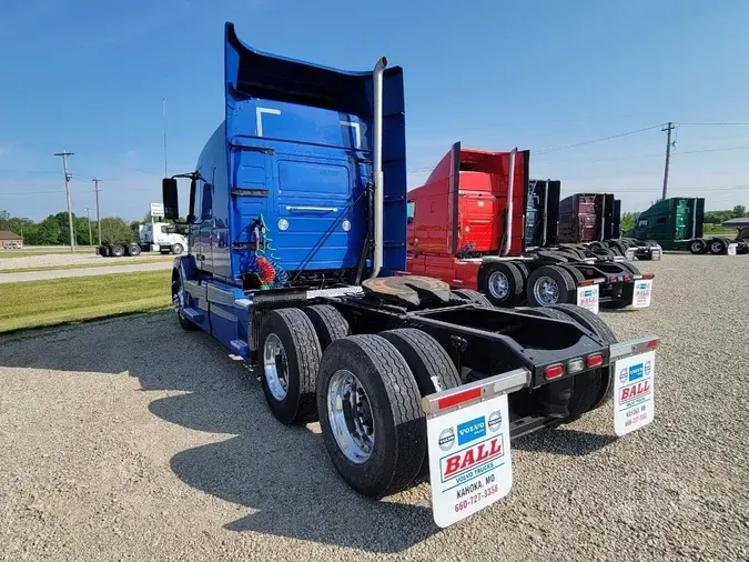 2016 VOLVO VNL64T630