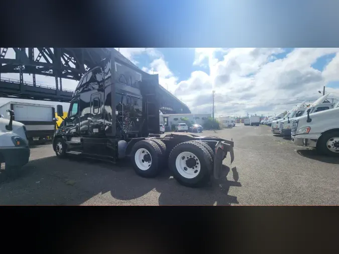 2019 FREIGHTLINER/MERCEDES CASCADIA 125