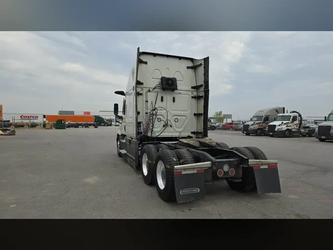 2023 Freightliner Cascadia 126e5b110b97dde3691378a0c3702264eca