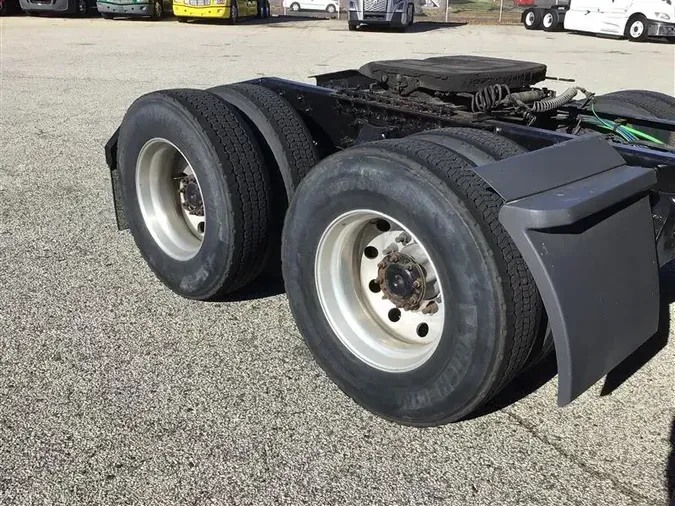 2021 FREIGHTLINER CASCADIA