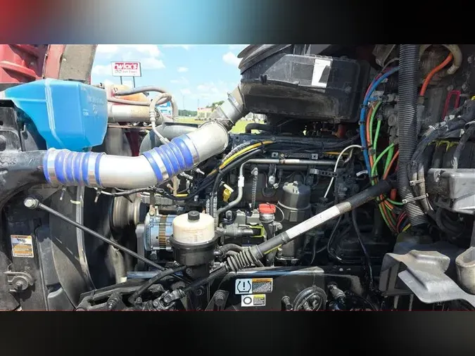 2022 KENWORTH T880
