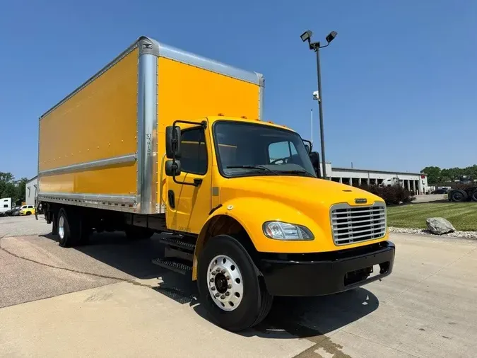 2019 Freightliner Business Class M2 106
