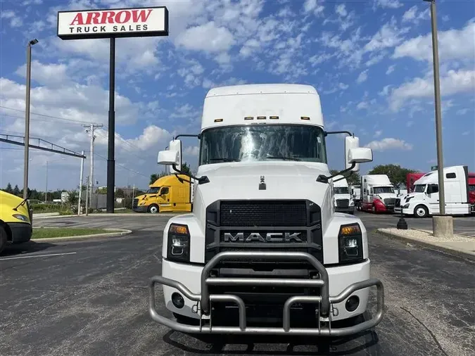 2021 MACK ANTHEM