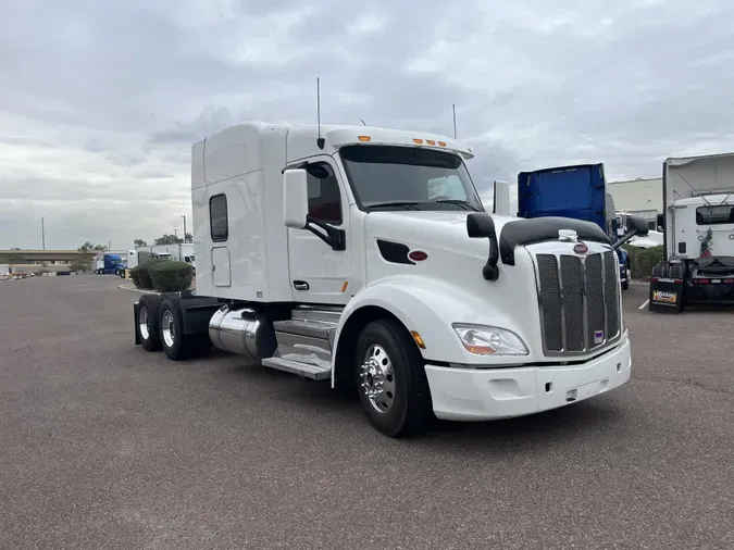 2022 Peterbilt 579