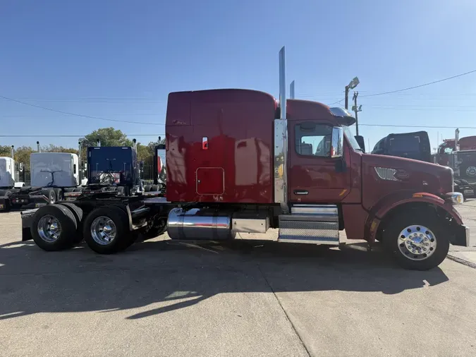 2022 Peterbilt 567