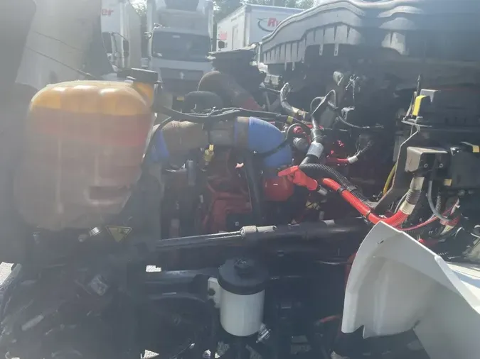 2018 NAVISTAR INTERNATIONAL 4300