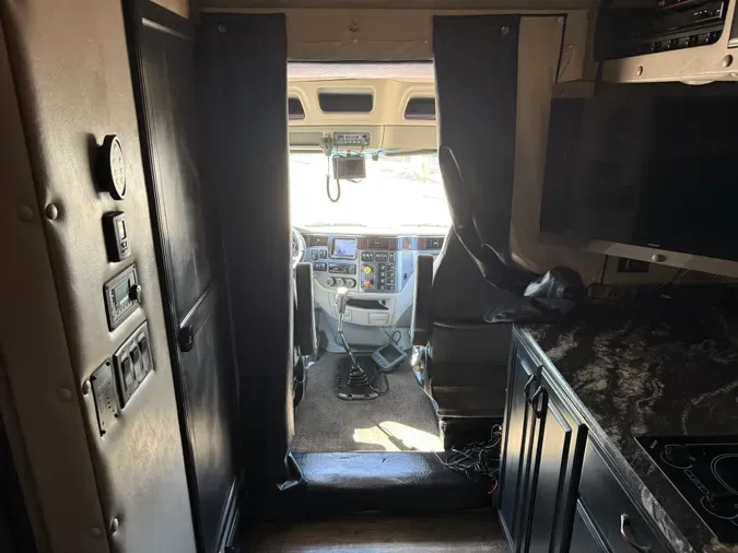 2018 Peterbilt 579