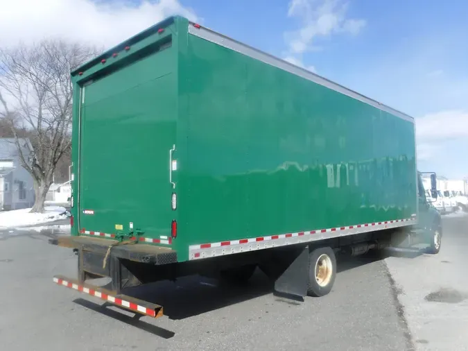 2016 FREIGHTLINER/MERCEDES M2 106