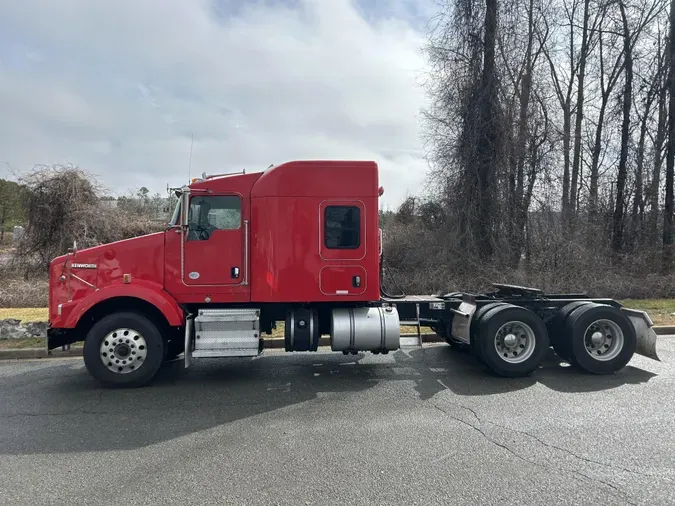 2019 Kenworth T800
