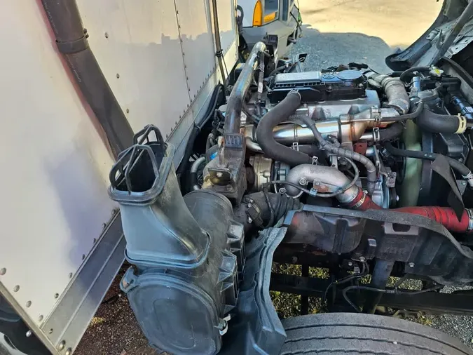 2019 HINO HINO 195