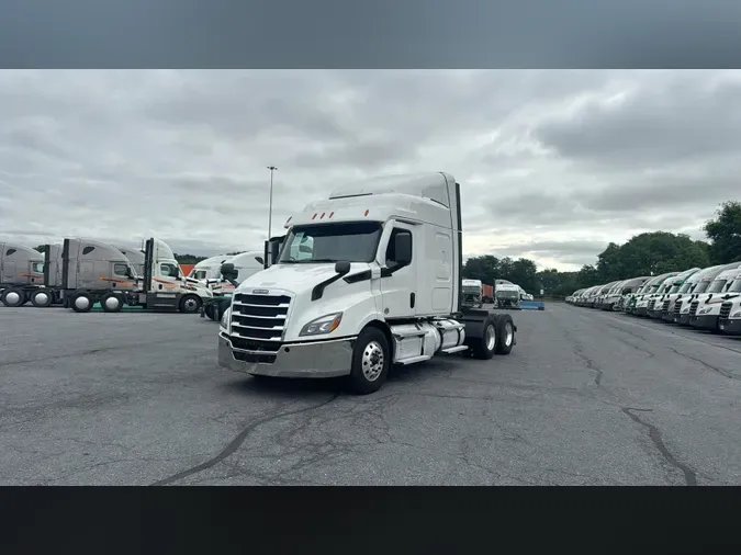 2021 Freightliner Cascadia 126e5c774f810ed3afffce45a73c03990c1