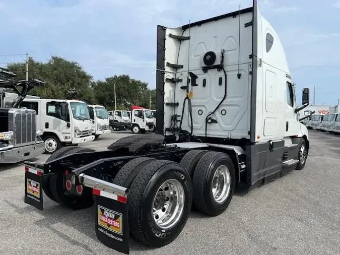 2020 Freightliner Cascadia