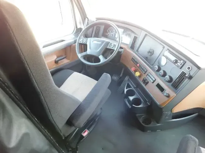 2020 Freightliner New Cascadia 126