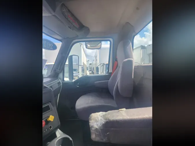 2019 NAVISTAR INTERNATIONAL LT625 DAYCAB T/A