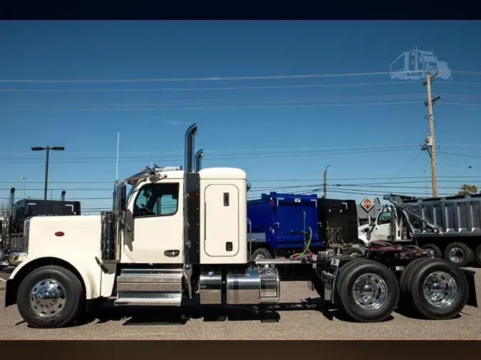 2026 PETERBILT 589