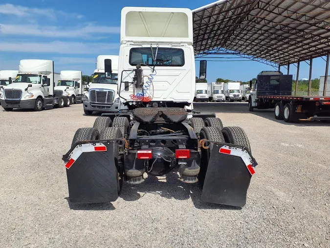 2019 NAVISTAR INTERNATIONAL LT625 DAYCAB T/A