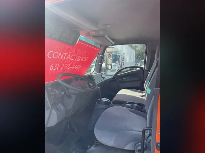 2019 ISUZU NQR