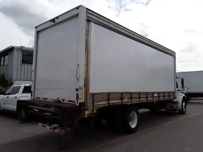 2018 FREIGHTLINER M2 106