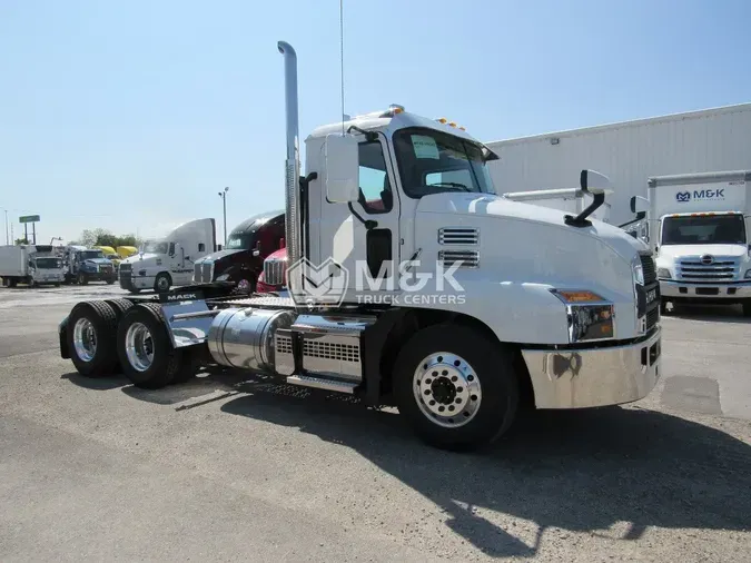 2025 MACK AN64T