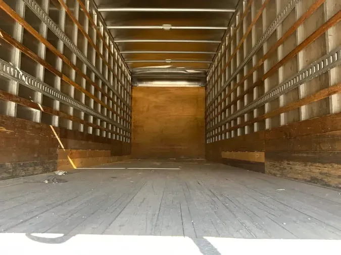 2016 FREIGHTLINER/MERCEDES M2 106