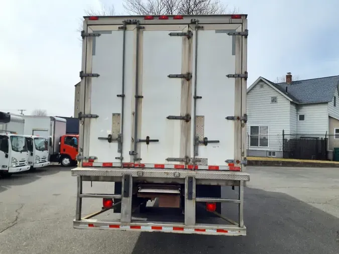 2018 FREIGHTLINER/MERCEDES M2 106