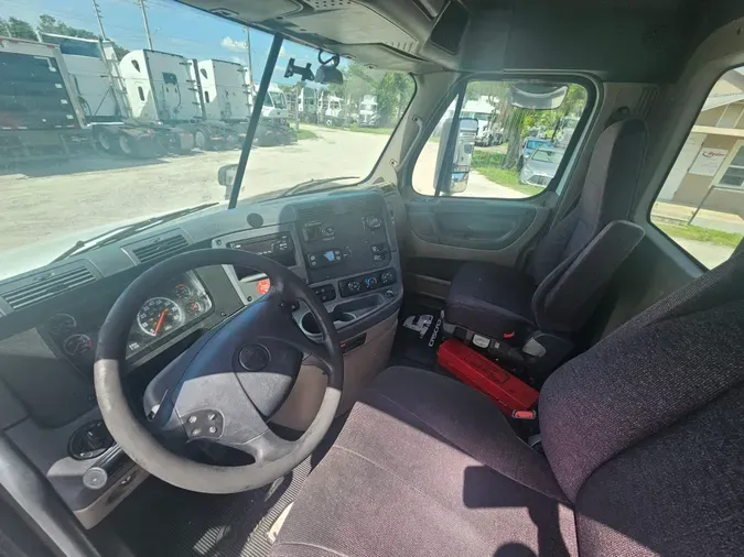 2018 FREIGHTLINER/MERCEDES CASCADIA 125