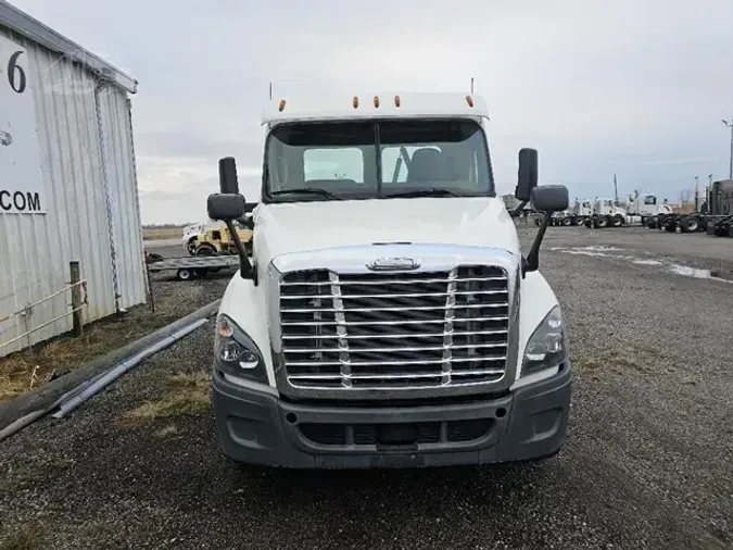 2016 FREIGHTLINER CASCADIA 125