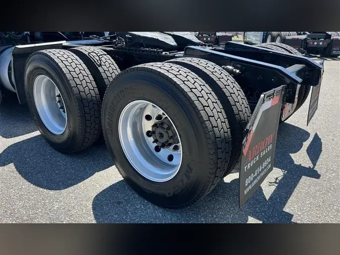 2022 FREIGHTLINER CA116