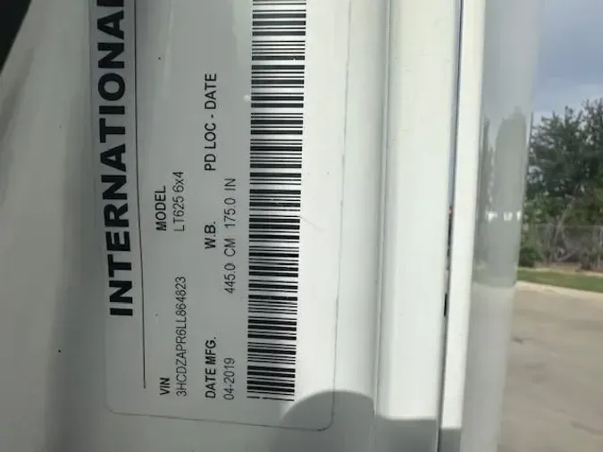 2020 International LT625