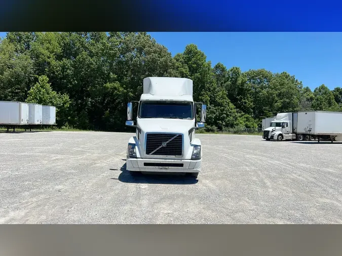 2016 Volvo VNL 740