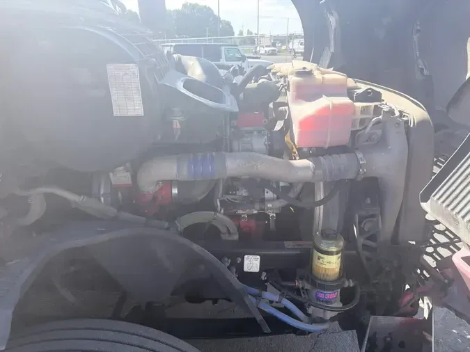 2021 VOLVO VNL64T-740e5f8e49d629a92f2221d59ebf1b4f6b5