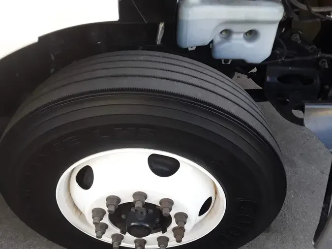 2019 NAVISTAR INTERNATIONAL RH613 DAYCAB S/A