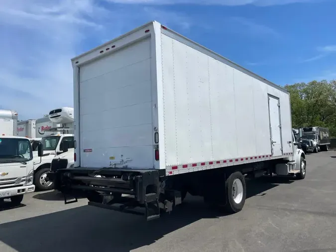2016 FREIGHTLINER M2 106